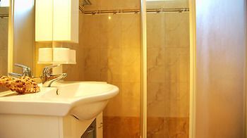 Lions2 Studios And Apartments Askeli Luaran gambar