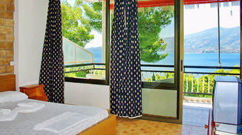 Lions2 Studios And Apartments Askeli Luaran gambar